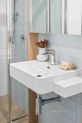https://images.listonce.com.au/custom/160x/listings/109310-station-street-chelsea-vic-3196/038/01725038_img_15.jpg?UlgbbsKSLmg