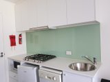 https://images.listonce.com.au/custom/160x/listings/109484-elgar-road-box-hill-vic-3128/233/01691233_img_03.jpg?4yKiGHtz7Jg