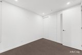 https://images.listonce.com.au/custom/160x/listings/10989-roden-street-west-melbourne-vic-3003/656/01941656_img_07.jpg?x52KVHYzHX0