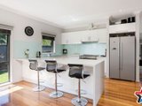 https://images.listonce.com.au/custom/160x/listings/109a-taylor-road-mooroolbark-vic-3138/515/01529515_img_03.jpg?CAG-5qLTZzE