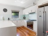 https://images.listonce.com.au/custom/160x/listings/109a-taylor-road-mooroolbark-vic-3138/515/01529515_img_04.jpg?9JpBAFDm1nc