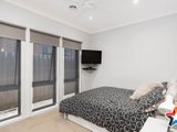 https://images.listonce.com.au/custom/160x/listings/109a-taylor-road-mooroolbark-vic-3138/515/01529515_img_08.jpg?2o7sW5AKzx4