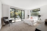 https://images.listonce.com.au/custom/160x/listings/10a-10b-clarence-street-bentleigh-east-vic-3165/577/01580577_img_11.jpg?4q6-HwFwMOk