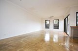 https://images.listonce.com.au/custom/160x/listings/10a-burns-grove-kingsbury-vic-3083/524/01913524_img_04.jpg?HTBKmCA0haw