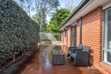 https://images.listonce.com.au/custom/160x/listings/10a-deborah-street-kilsyth-vic-3137/588/01972588_img_08.jpg?zypa1quoUBk