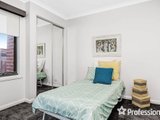 https://images.listonce.com.au/custom/160x/listings/10a-geoffrey-drive-kilsyth-vic-3137/527/01526527_img_09.jpg?NtdmTRXwXaY