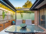 https://images.listonce.com.au/custom/160x/listings/10a-geoffrey-drive-kilsyth-vic-3137/527/01526527_img_13.jpg?jN_QZh0FJJY