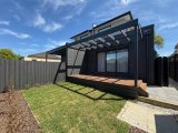 https://images.listonce.com.au/custom/160x/listings/10a-hamal-street-donvale-vic-3111/211/01607211_img_03.jpg?j1WSsKJEphI