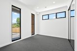 https://images.listonce.com.au/custom/160x/listings/10a-macmillan-street-mooroolbark-vic-3138/433/01833433_img_06.jpg?8cFdw561riU