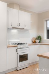 https://images.listonce.com.au/custom/160x/listings/10a-piccadilly-court-kilsyth-vic-3137/326/01773326_img_06.jpg?STb5TBwrd0g