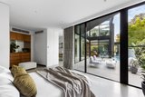 https://images.listonce.com.au/custom/160x/listings/10a-tyrone-street-camberwell-vic-3124/981/01722981_img_12.jpg?SKJgihe5FoY