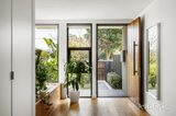 https://images.listonce.com.au/custom/160x/listings/10a-yaralla-road-bentleigh-east-vic-3165/697/01932697_img_02.jpg?yT2dfE8cTnw