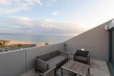 https://images.listonce.com.au/custom/160x/listings/10a9-beach-street-port-melbourne-vic-3207/942/01970942_img_18.jpg?EsvD6DBfq4o