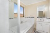 https://images.listonce.com.au/custom/160x/listings/10b-acacia-drive-kyneton-vic-3444/418/01898418_img_06.jpg?w1uw0S7KAYk