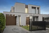 https://images.listonce.com.au/custom/160x/listings/10b-clarence-street-bentleigh-east-vic-3165/838/01910838_img_04.jpg?dlzSQDnIGUo