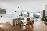 https://images.listonce.com.au/custom/160x/listings/10b-clarence-street-bentleigh-east-vic-3165/838/01910838_img_08.jpg?WYYf3qv_u88