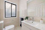 https://images.listonce.com.au/custom/160x/listings/10b-kalimna-avenue-mulgrave-vic-3170/938/01901938_img_04.jpg?tDP9WwWuQ_E