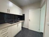 https://images.listonce.com.au/custom/160x/listings/10b-yellowbox-drive-craigieburn-vic-3064/007/01819007_img_06.jpg?-JJOPUWFhuc