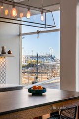 https://images.listonce.com.au/custom/160x/listings/11-9-exhibition-street-melbourne-vic-3000/958/01703958_img_10.jpg?FDQok1pM1u8