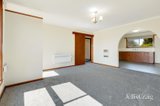 https://images.listonce.com.au/custom/160x/listings/11-a-albion-street-golden-point-vic-3350/086/01853086_img_07.jpg?JtmTjdwQBxU