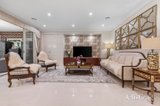 https://images.listonce.com.au/custom/160x/listings/11-aitchison-court-glen-waverley-vic-3150/927/01812927_img_03.jpg?SnZamvuJIfo