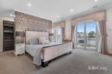 https://images.listonce.com.au/custom/160x/listings/11-aitchison-court-glen-waverley-vic-3150/927/01812927_img_10.jpg?VxWkqAWJsjY