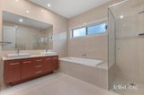 https://images.listonce.com.au/custom/160x/listings/11-aitchison-court-glen-waverley-vic-3150/927/01812927_img_14.jpg?nA29hdViRlg