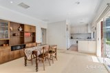 https://images.listonce.com.au/custom/160x/listings/11-alexander-street-mount-waverley-vic-3149/625/01824625_img_04.jpg?H0X-JsqkmhU