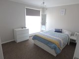 https://images.listonce.com.au/custom/160x/listings/11-alexandra-close-sebastopol-vic-3356/605/00938605_img_08.jpg?Z2NjU-ihU5Y