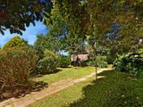 https://images.listonce.com.au/custom/160x/listings/11-allison-road-mont-albert-north-vic-3129/896/01683896_img_03.jpg?d_vp583Ts28