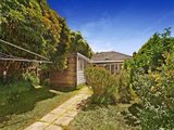 https://images.listonce.com.au/custom/160x/listings/11-allison-road-mont-albert-north-vic-3129/896/01683896_img_04.jpg?JH4_JHZzMZE