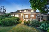 https://images.listonce.com.au/custom/160x/listings/11-allister-street-mount-waverley-vic-3149/022/01132022_img_10.jpg?XAml7Li0Uqs