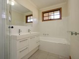 https://images.listonce.com.au/custom/160x/listings/11-andrew-street-ringwood-vic-3134/611/00620611_img_06.jpg?77nbtJWu1n4