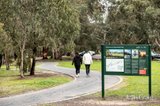 https://images.listonce.com.au/custom/160x/listings/11-augustus-rise-templestowe-vic-3106/809/01807809_img_14.jpg?pgvGSkn2vZU
