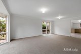 https://images.listonce.com.au/custom/160x/listings/11-baird-street-north-doncaster-vic-3108/455/01809455_img_03.jpg?dtwhoopIOoQ