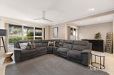 https://images.listonce.com.au/custom/160x/listings/11-ballantyne-crescent-kilsyth-vic-3137/066/01942066_img_02.jpg?xhM3-ppPOVY