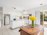 https://images.listonce.com.au/custom/160x/listings/11-banksia-crescent-kyneton-vic-3444/398/01627398_img_11.jpg?EtUWNfOFCvU