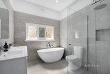 https://images.listonce.com.au/custom/160x/listings/11-barry-street-bentleigh-vic-3204/694/01726694_img_03.jpg?po-aLv3P4gw