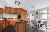 https://images.listonce.com.au/custom/160x/listings/11-beard-street-eltham-vic-3095/495/01903495_img_02.jpg?4v78OIs8Zko