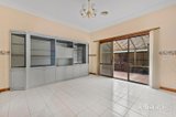 https://images.listonce.com.au/custom/160x/listings/11-bennett-close-hoppers-crossing-vic-3029/632/01852632_img_15.jpg?rXmjIlyyaus