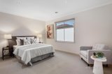 https://images.listonce.com.au/custom/160x/listings/11-beverley-street-doncaster-east-vic-3109/369/01571369_img_08.jpg?UHd1OaIFTME