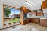 https://images.listonce.com.au/custom/160x/listings/11-broadhurst-avenue-reservoir-vic-3073/442/01646442_img_03.jpg?wYvT2vTn5oA