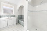 https://images.listonce.com.au/custom/160x/listings/11-burlington-crescent-wantirna-vic-3152/271/01704271_img_06.jpg?OpeCQMhVQPM