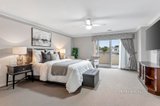 https://images.listonce.com.au/custom/160x/listings/11-camden-court-glen-waverley-vic-3150/118/01576118_img_08.jpg?Ibe7QzJPV8w