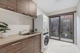 https://images.listonce.com.au/custom/160x/listings/11-camden-court-glen-waverley-vic-3150/118/01576118_img_17.jpg?J9SOmaRKxaY