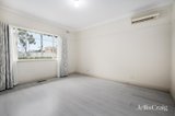 https://images.listonce.com.au/custom/160x/listings/11-carmel-avenue-mount-waverley-vic-3149/898/01741898_img_07.jpg?sdXeOysqwfI