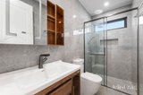 https://images.listonce.com.au/custom/160x/listings/11-carmichael-court-glen-waverley-vic-3150/509/01975509_img_06.jpg?QU-1h6Uof-A