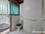 https://images.listonce.com.au/custom/160x/listings/11-caroll-avenue-croydon-vic-3136/041/01526041_img_07.jpg?S2huTkoWVDw