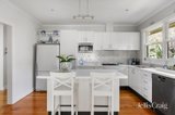 https://images.listonce.com.au/custom/160x/listings/11-cecil-street-bentleigh-east-vic-3165/379/01969379_img_08.jpg?vubWrXoc-oE