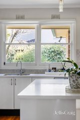 https://images.listonce.com.au/custom/160x/listings/11-cecil-street-bentleigh-east-vic-3165/379/01969379_img_19.jpg?SLcN7ivzk3I